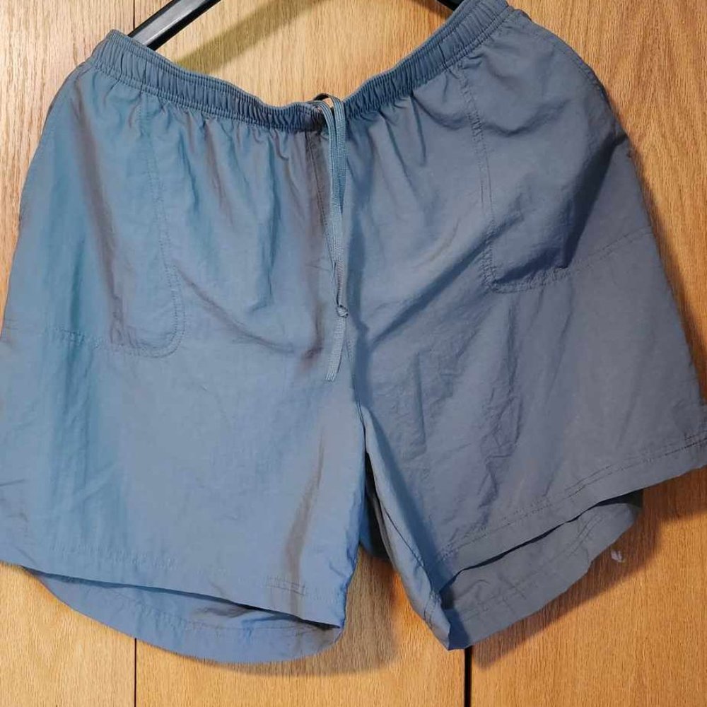 Columbia Woman's Shorts